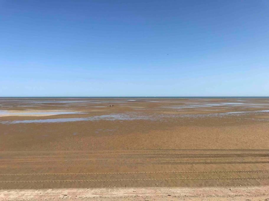 Bienvenue Chez Moi Leilighet Calais Eksteriør bilde